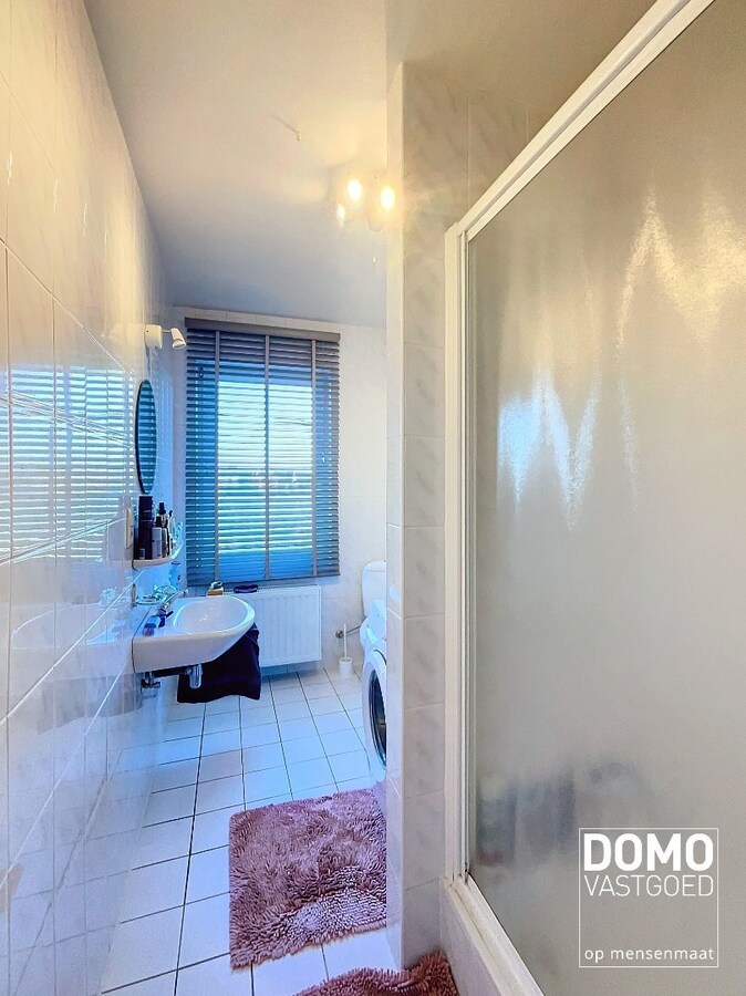 Gezellige en gerenoveerde woning te Stokrooie, gelegen aan het Albertkanaal. 