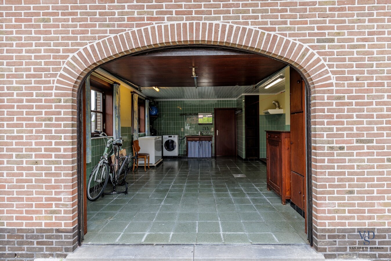 Bijzonder ruime (295m²) gezinswoning in Asper 