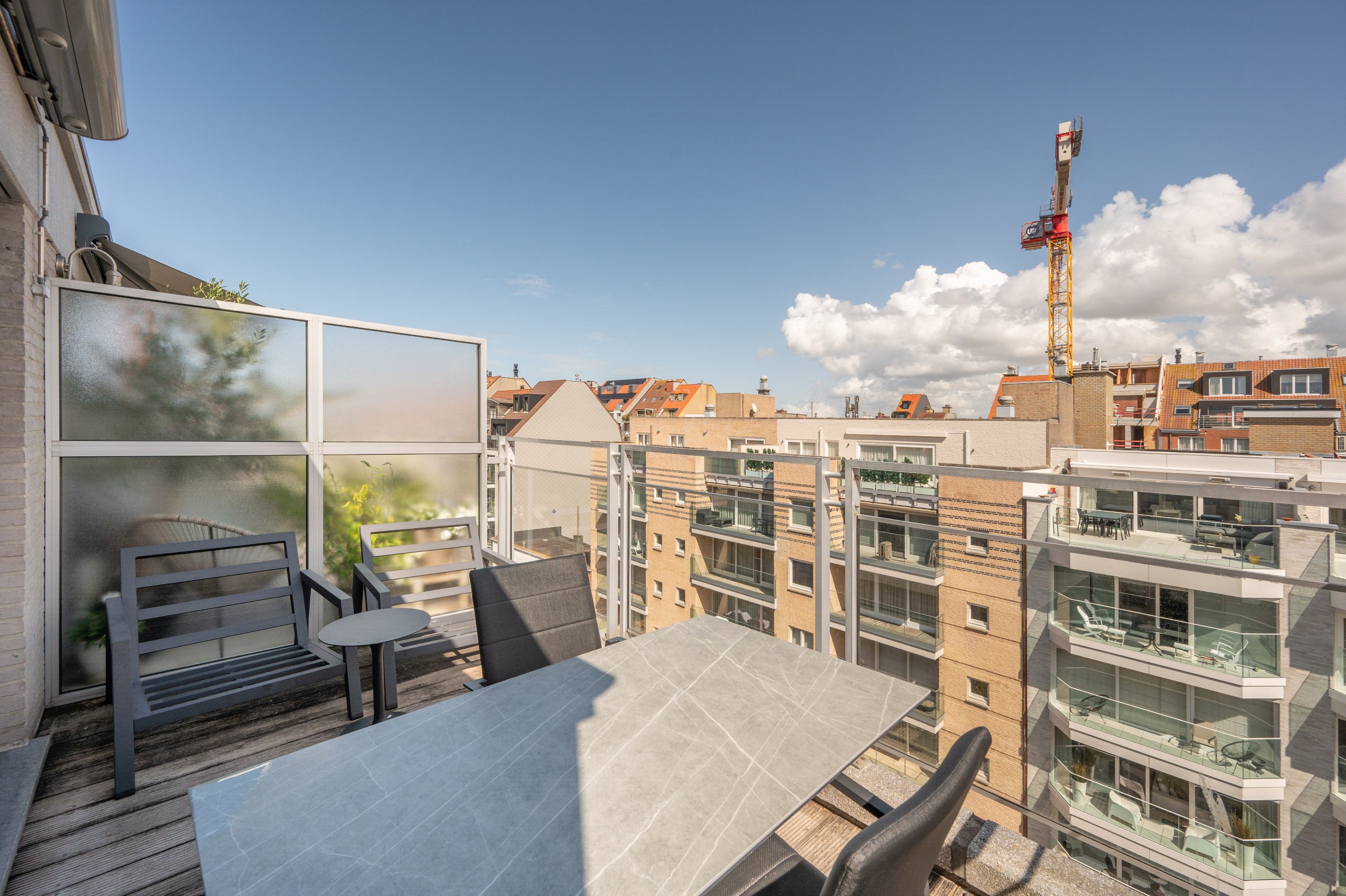Duplex appartement te koop in Knokke met groot zonnig terras 