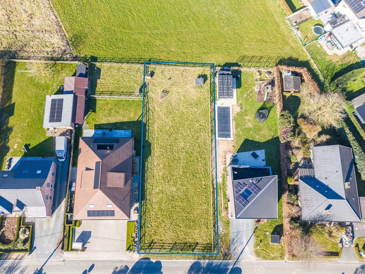Bouwgrond voor OB met gunstige oriëntatie op toplocatie te Godveerdegem 