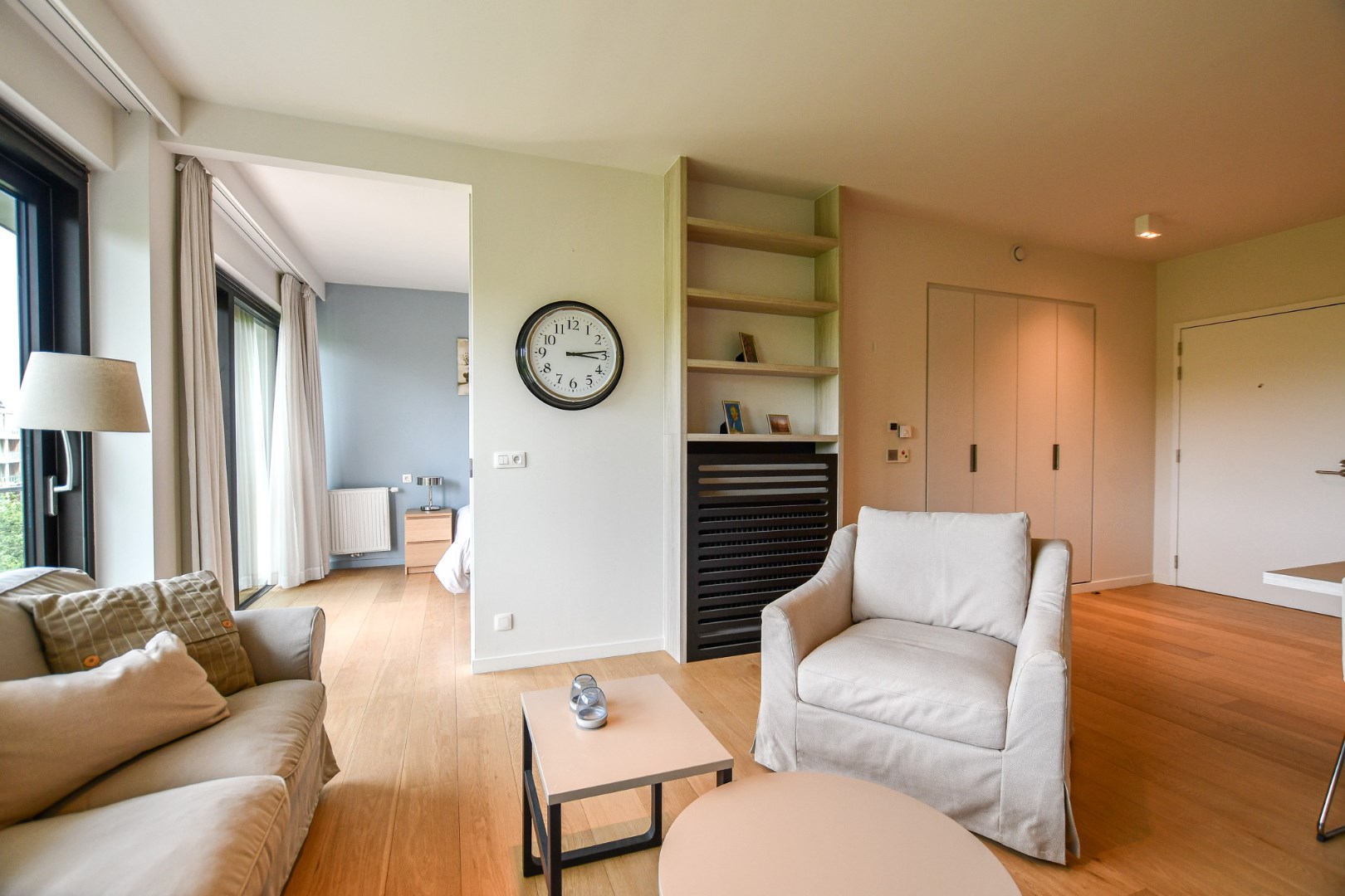 Moderne assistentiewoning met ondergrondse berging en parkeerplaats in De Haan, vlakbij strand, duinen en zee 