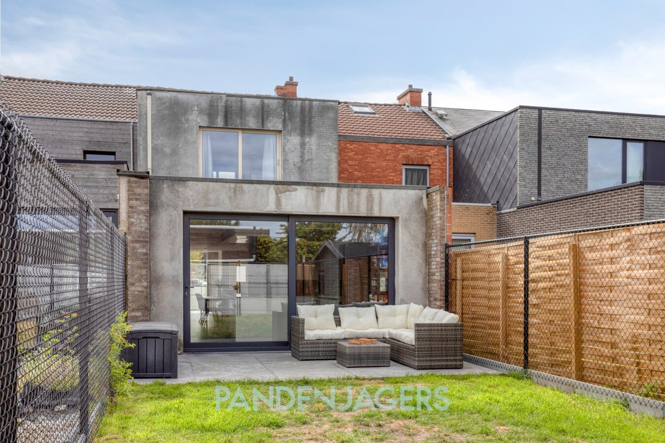 Gerenoveerde woning met 2 slaapkamers te Duffel 