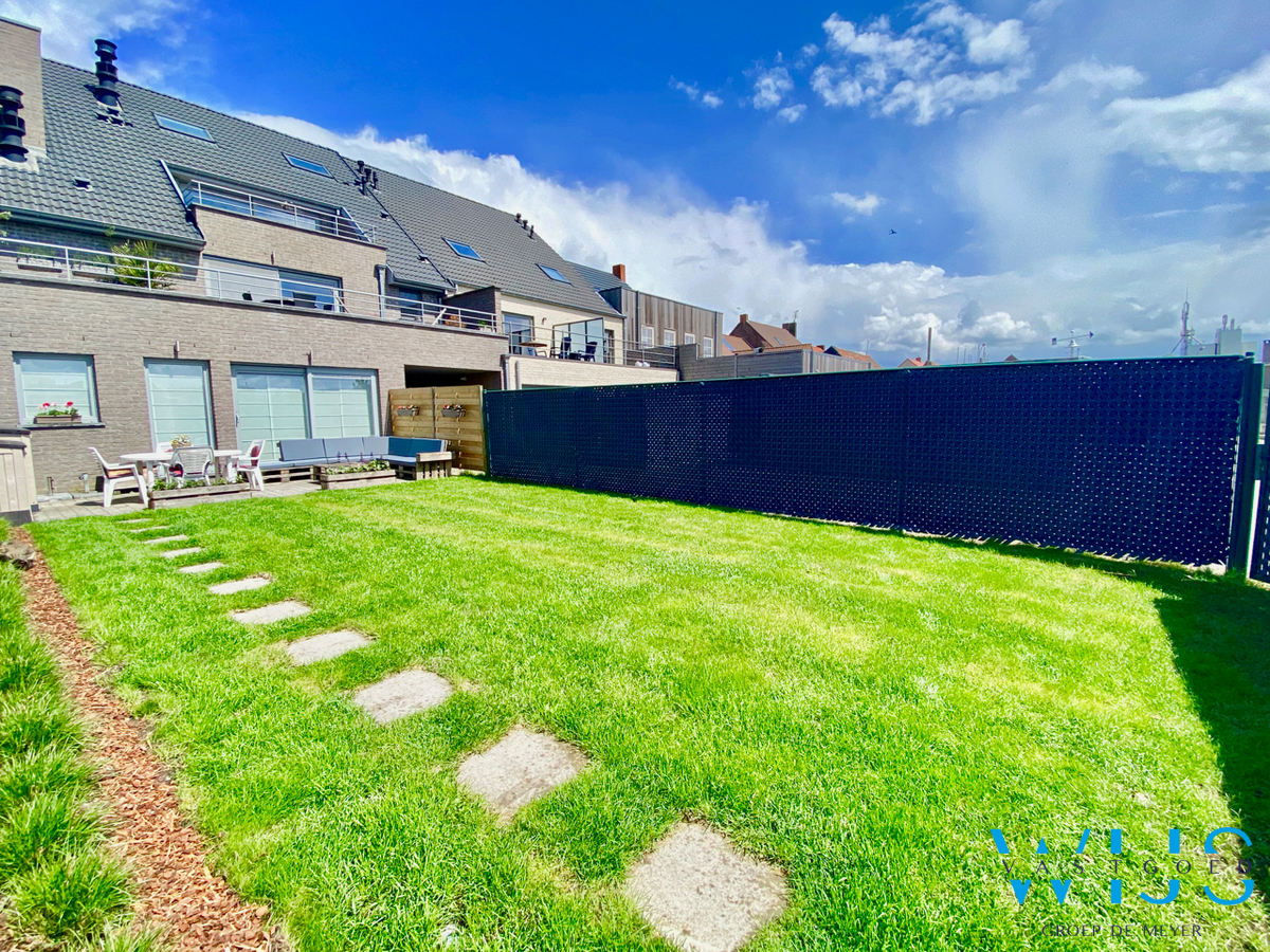 Gelijkvloers appartement met zonnige tuin &amp; dubbele garage te Sint-Laureins ! 