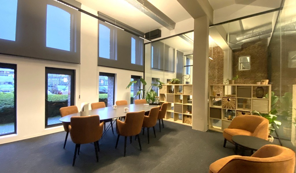 Prachtig ingerichte loftkantoren te koop in Kortrijk