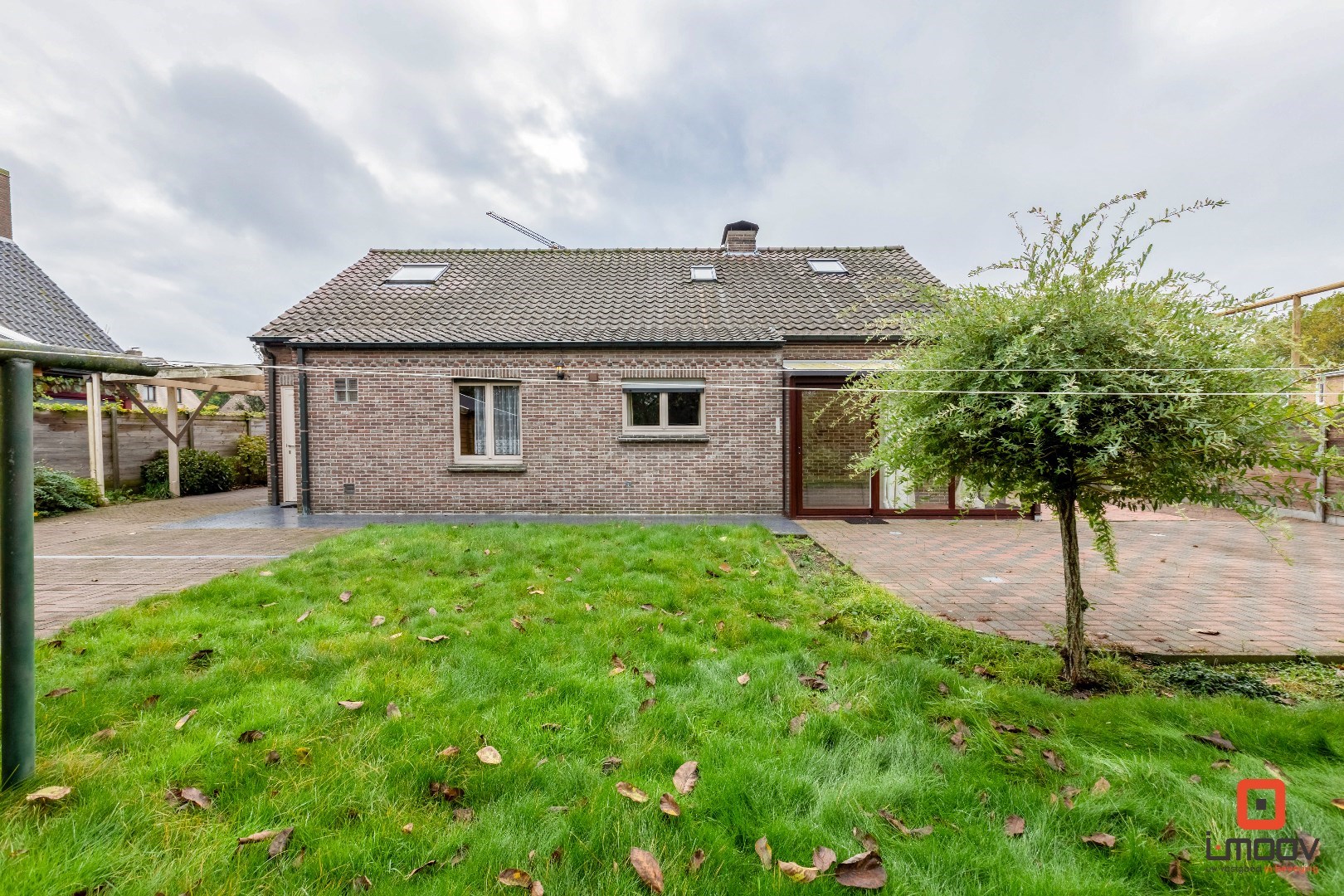 Prachtige alleenstaande villa in residentiële woonwijk 