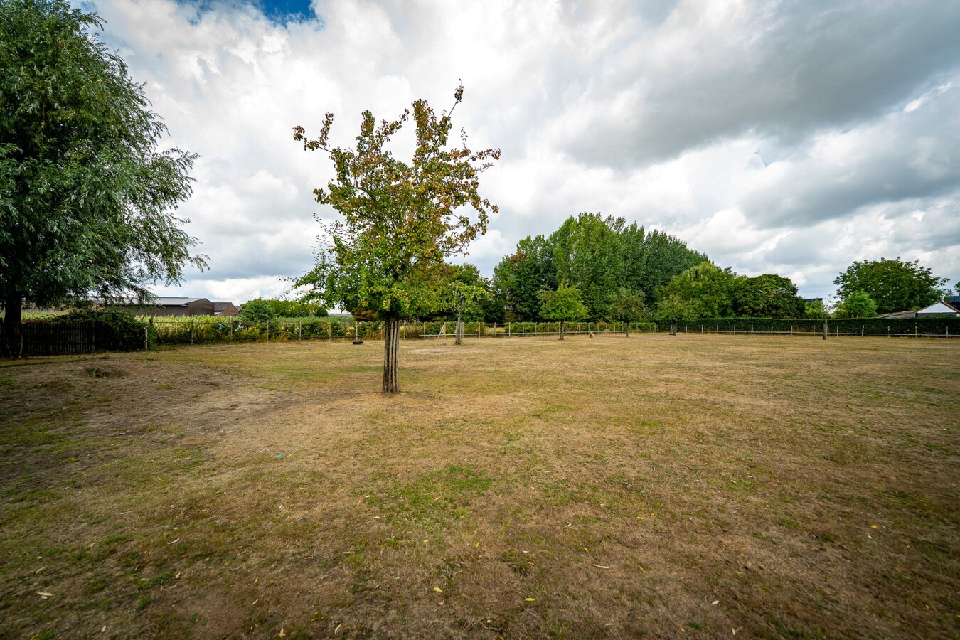 Quietly located house with a meadow of approximately 55 acres in Herk-de-Stad 