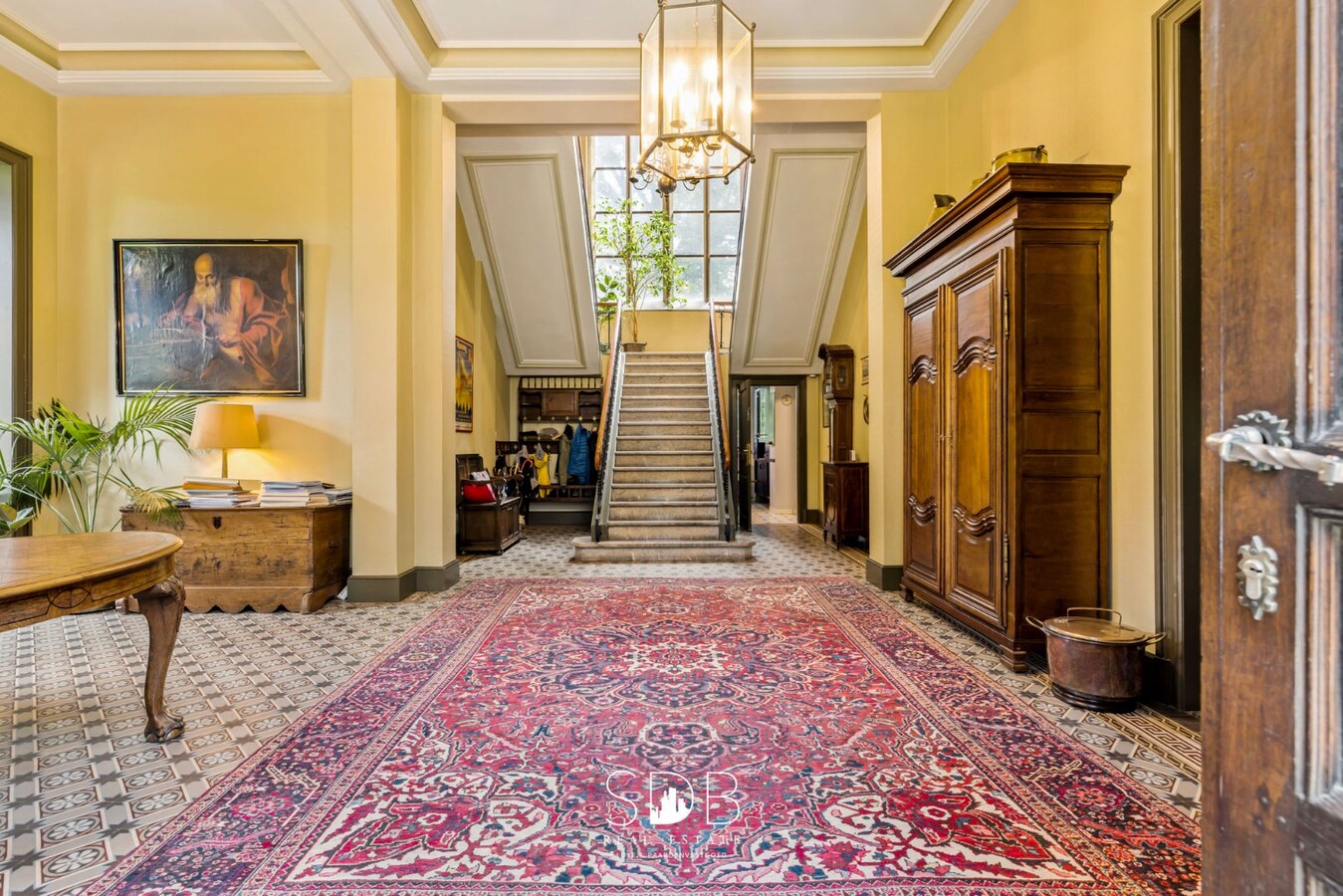 Prachtig kasteel met omringend park, weilanden en stalgebouw op circa 5hectare 