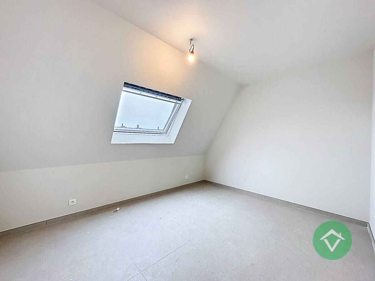 Uniek nieuwbouw appartement met 2 slaapkamers en veel zonlicht te Eernegem 