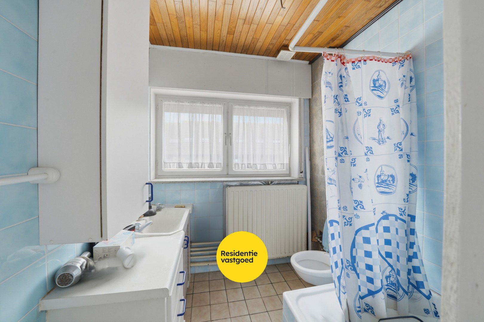 Te renoveren woning met garage en tuin in de Vuurtorenwijk te Oostende 