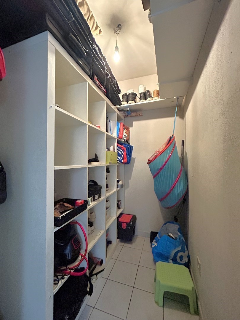 Instapklaar appartement met 2 slpk. en zeer groot terras in centrum Geel 