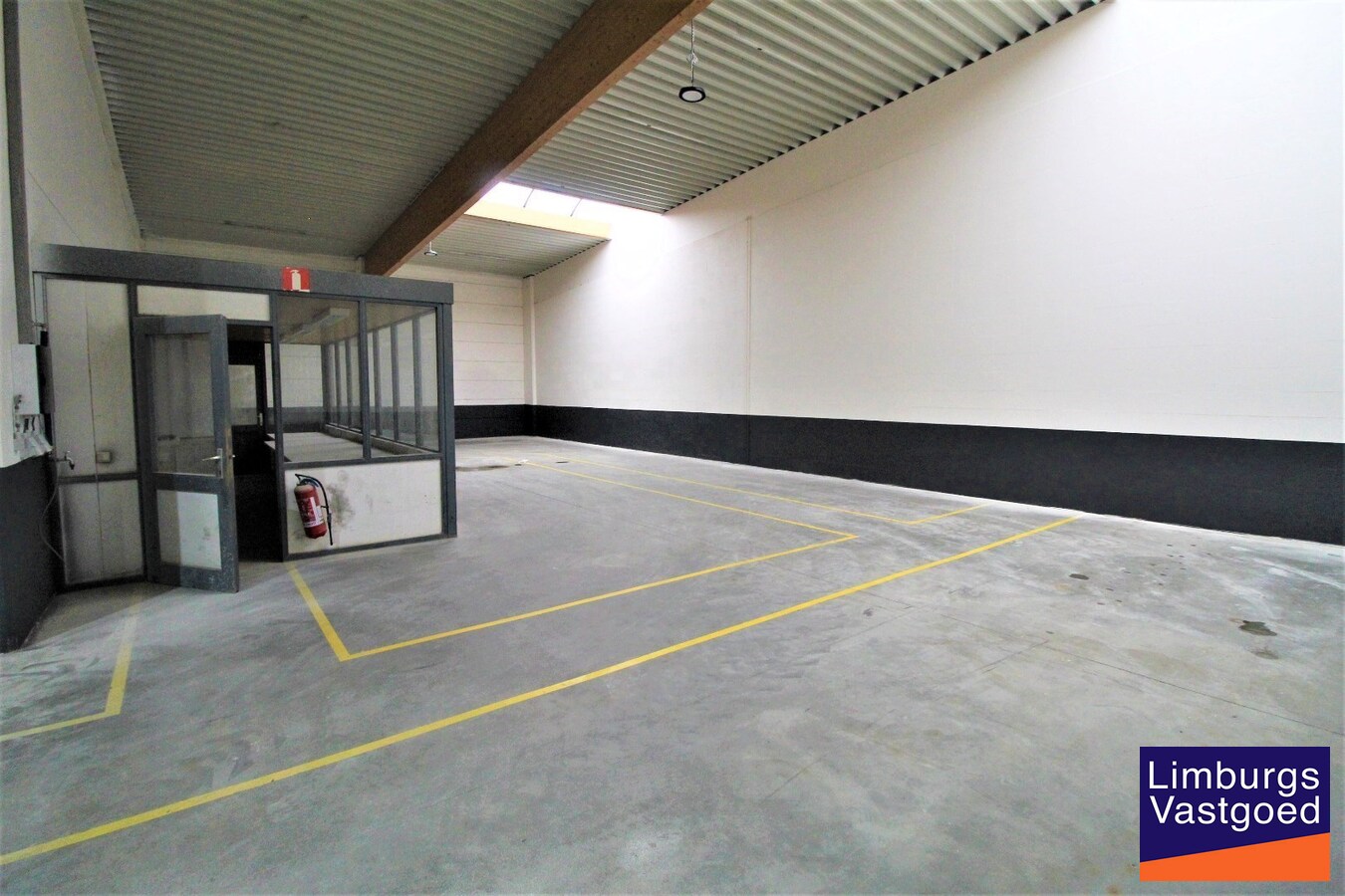 METIO - KMO UNIT 106 - 59,84 m² - sectionaal poort - nabij E-313 