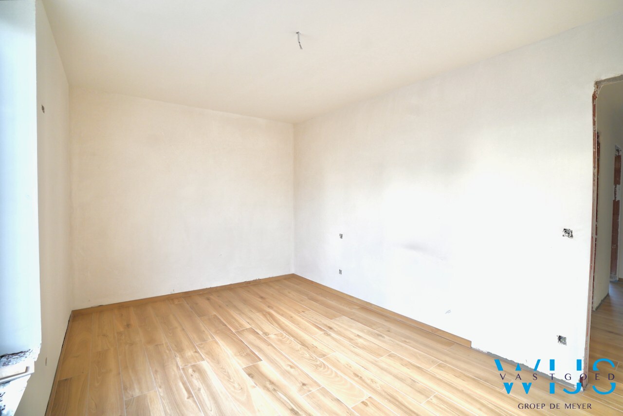 Nieuwbouw woning met 4 slaapkamers te Boekhoute ! 