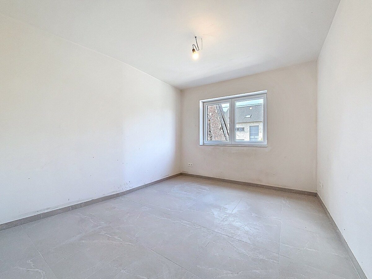 Piekfijn afgewerkte nieuwbouw BEN-woning te St-L-Houtem, 6% BTW mogelijk 