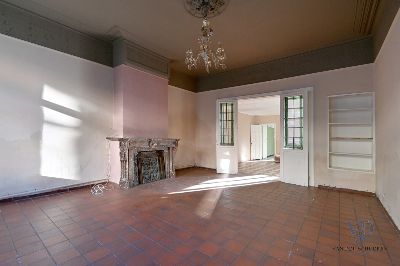 Ruime woning met tuin in centrum Eine ! 