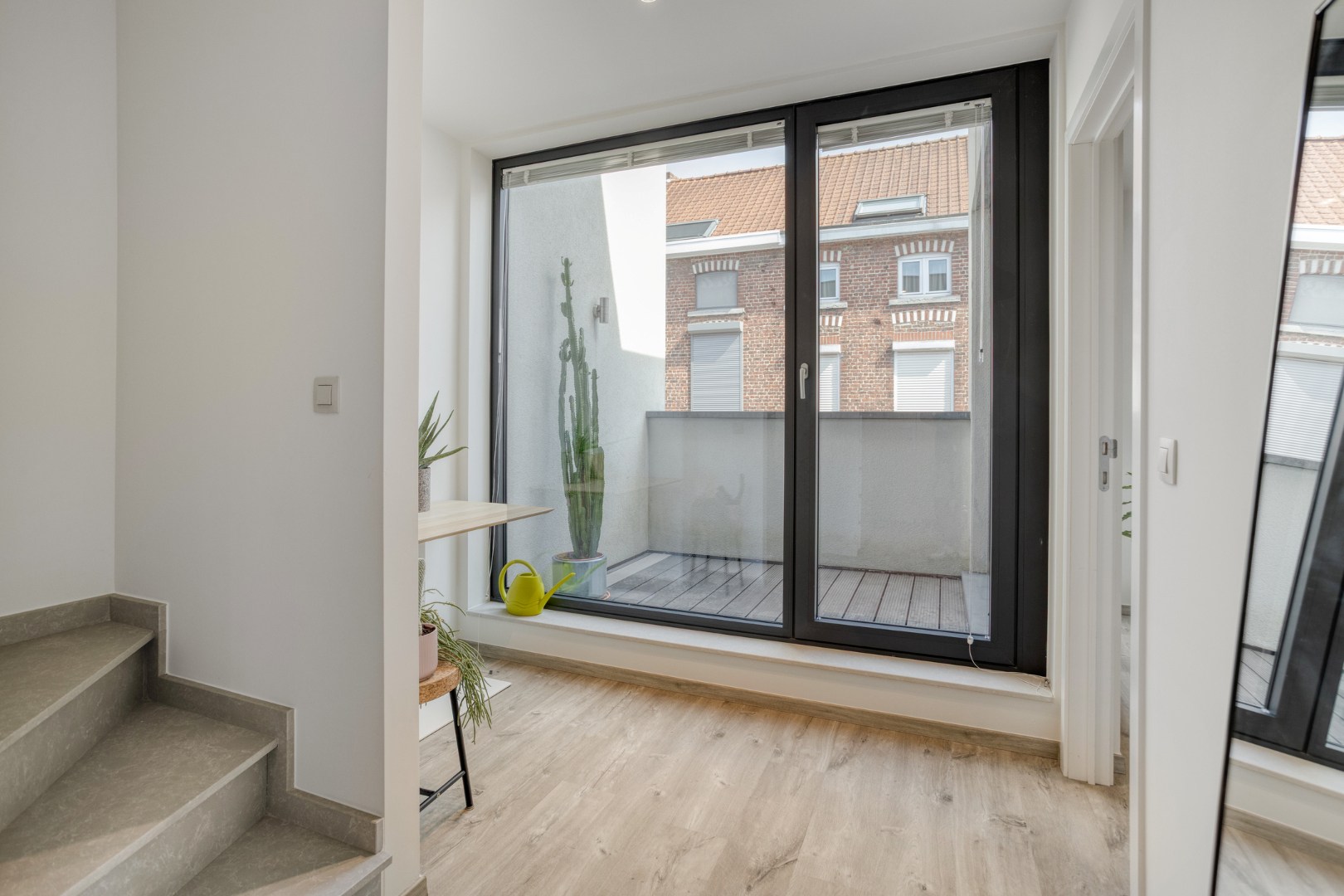 Instapklare woning met 4 slaapkamers, aangename leefruimte met staanplaats - EPC 89Kw/m² 