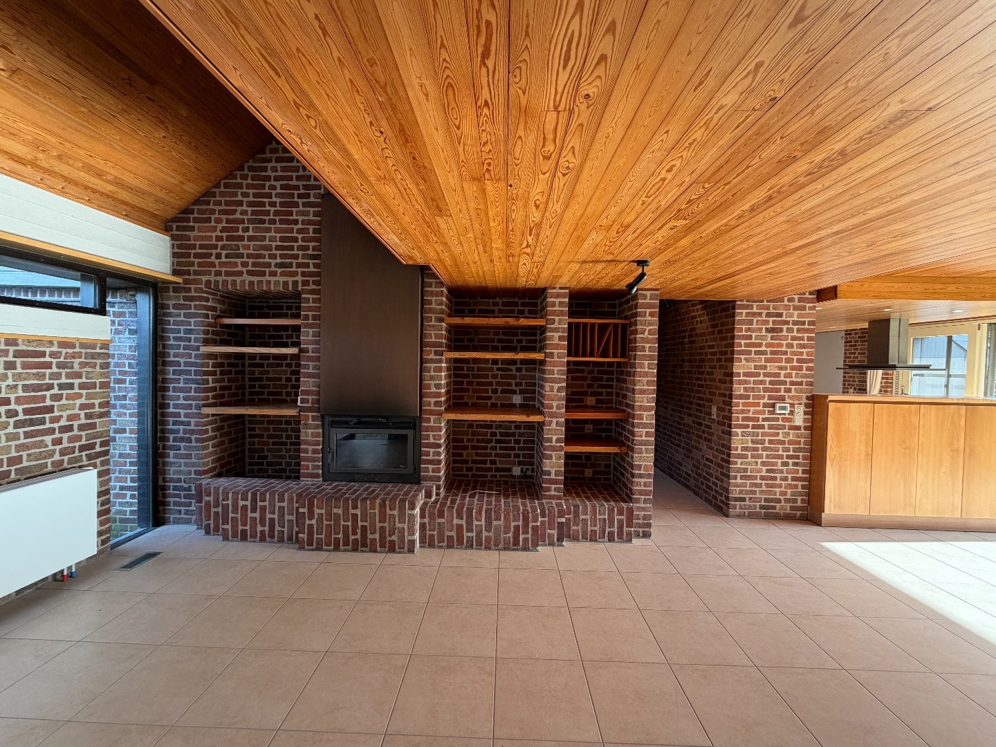 Ruime alleenstaande woning te huur met 3 slaapkamers, garage en tuin – Olmenlaan 99, Zulte 