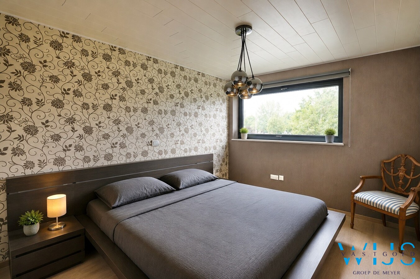 Instapklare open bebouwing met verwarmd zwembad op toplocatie in Sleidinge 