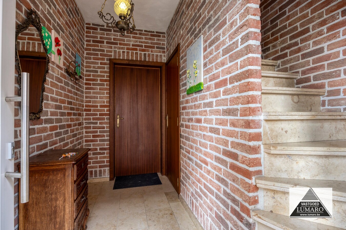 Interessante investering! Gebouw met 3 appartementen 