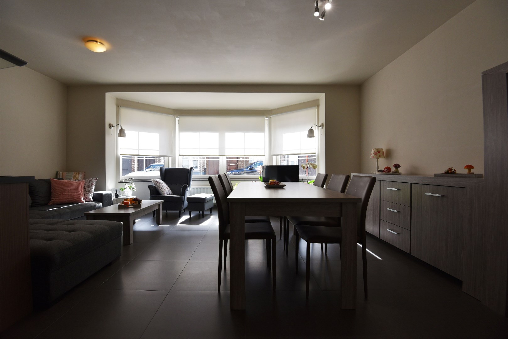 Gelijkvloers appartement met 2 slpks, terras, tuin en garage te Maldegem 