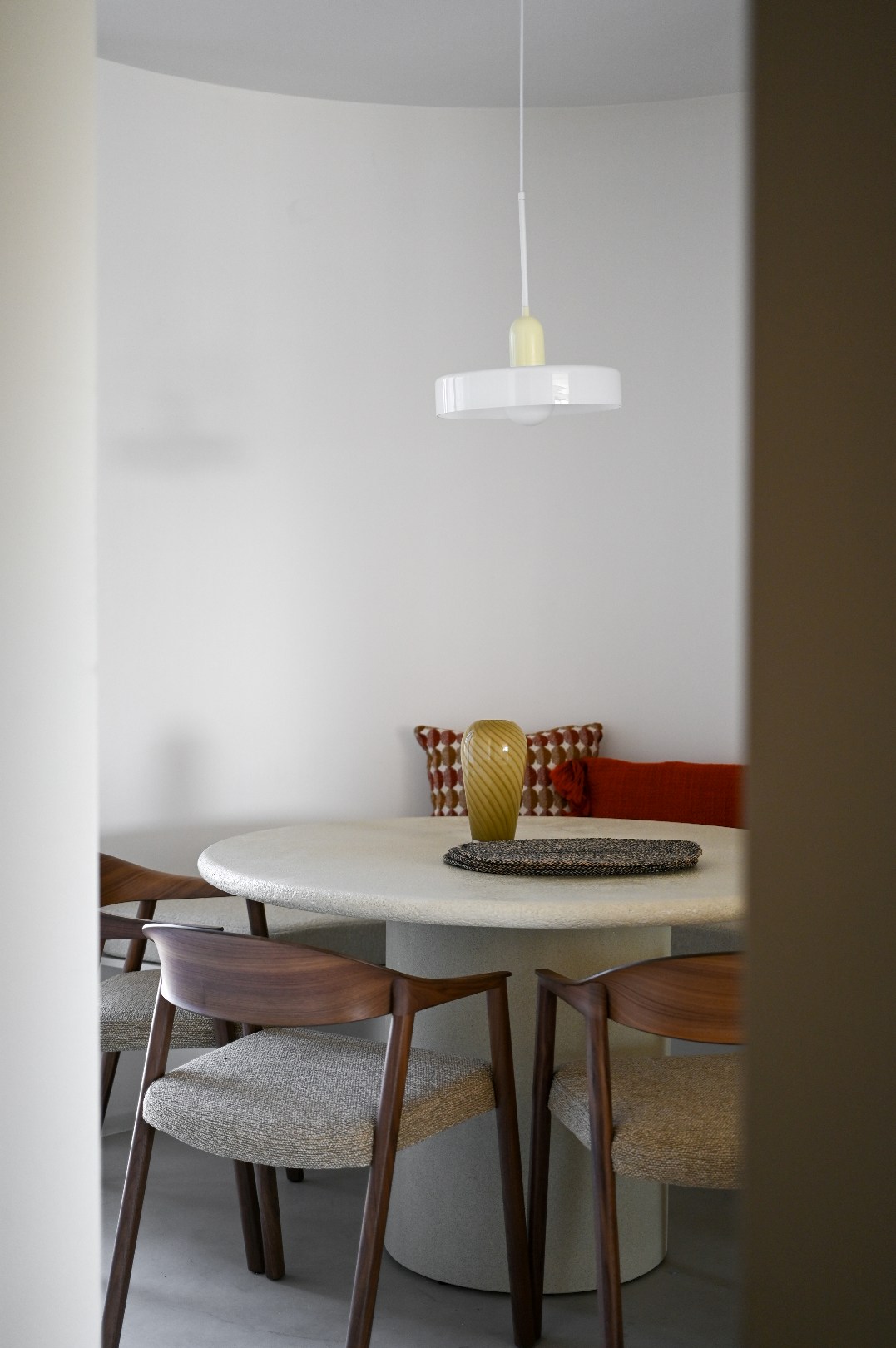 Top afgewerkte nieuwbouwwoning met 4 slaapkamers in het oude Knokke. 