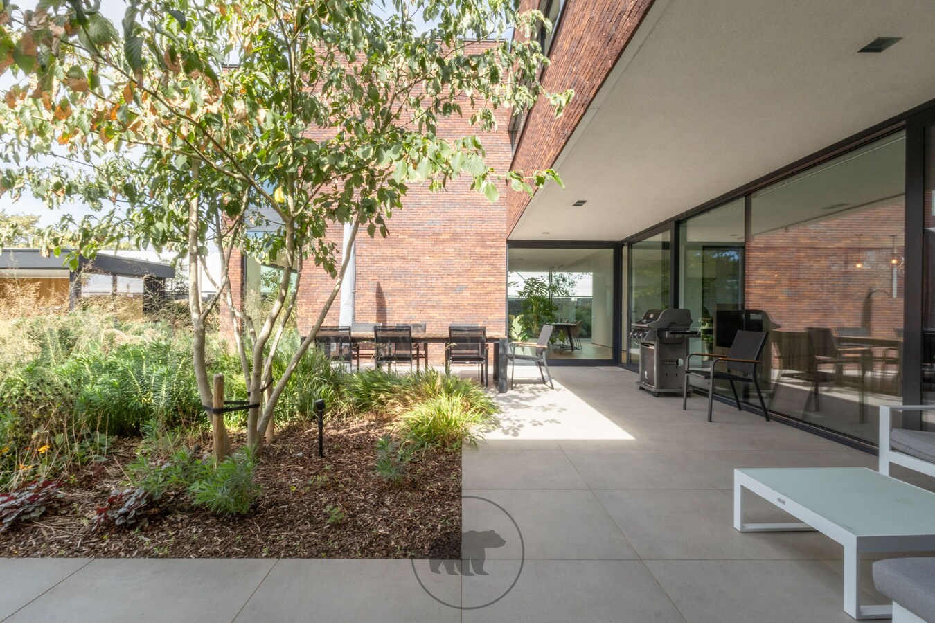 Buitengewone design villa op unieke ligging te Lochristi 