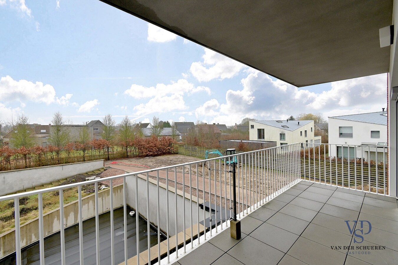 Luxueus 1-slp-appartement met staanplaats (ondergronds). 
