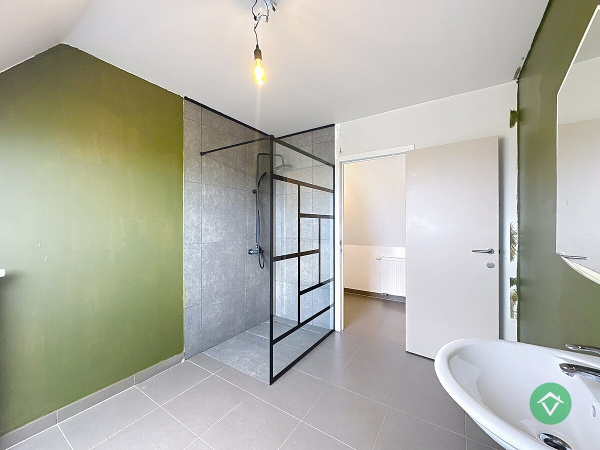 Combinatie wonen &amp; werken: horecazaak met woonst in Eernegem 