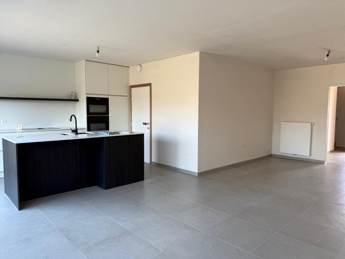 Instapklare nieuwe woning in een rustige woonwijk 