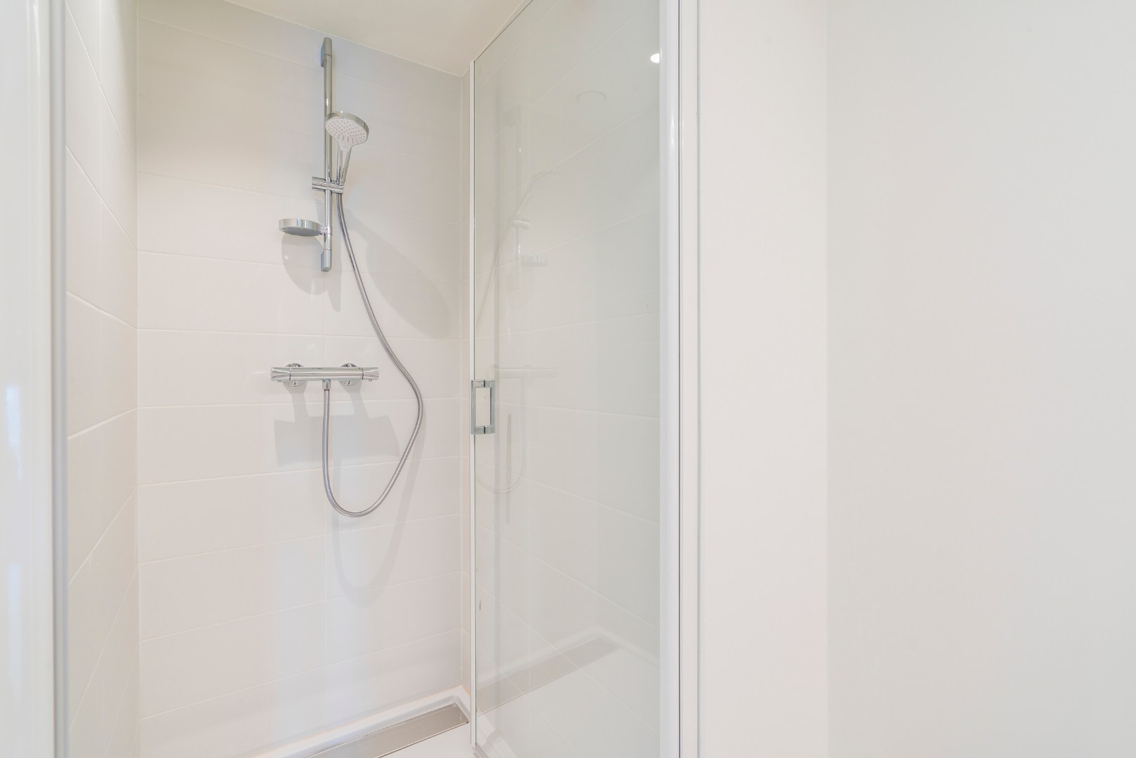 APP. NOUVELLE CONSTRUCTION AVEC VUE SUR LE PORT 