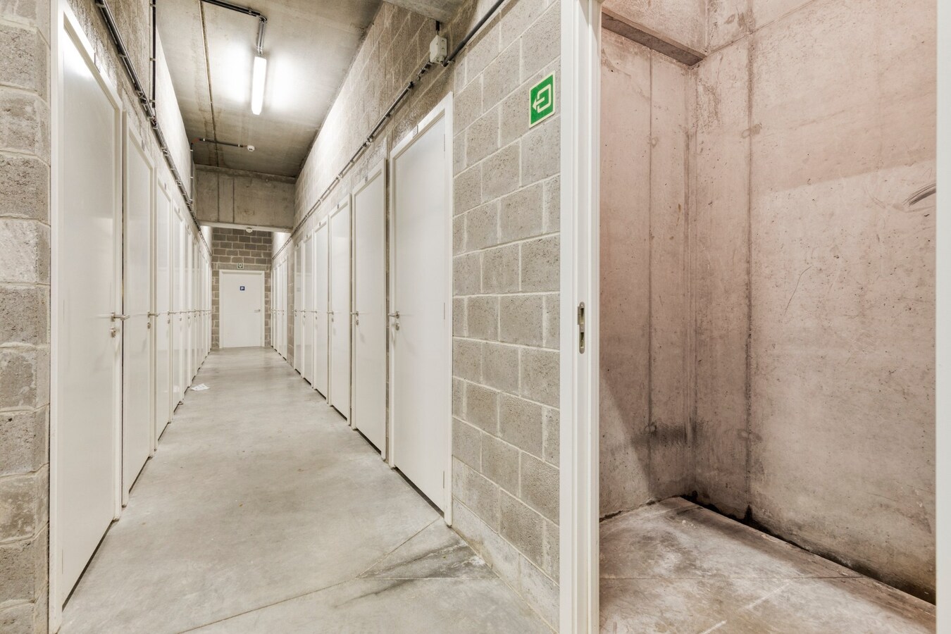 Res. Leiemeersen: instapklaar recent 3-slpks appartement nabij de Watersportbaan 