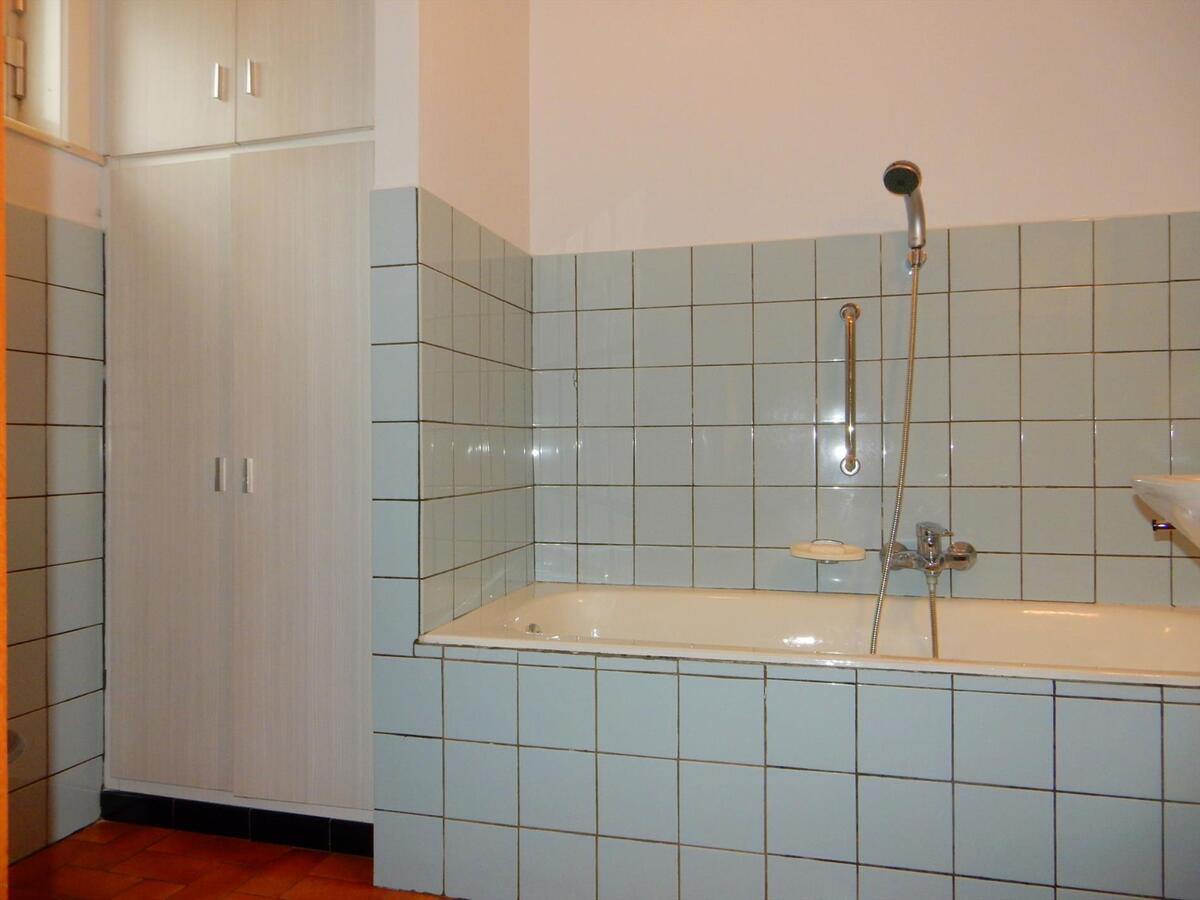 Ruime bungalow met grote zonnige tuin 