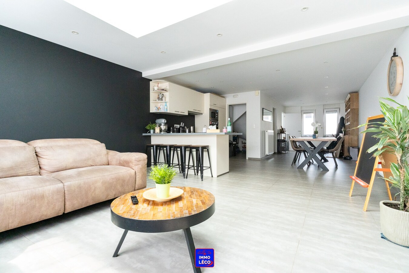 Maison rénovée avec jardin et garage, beaux volumes ! 