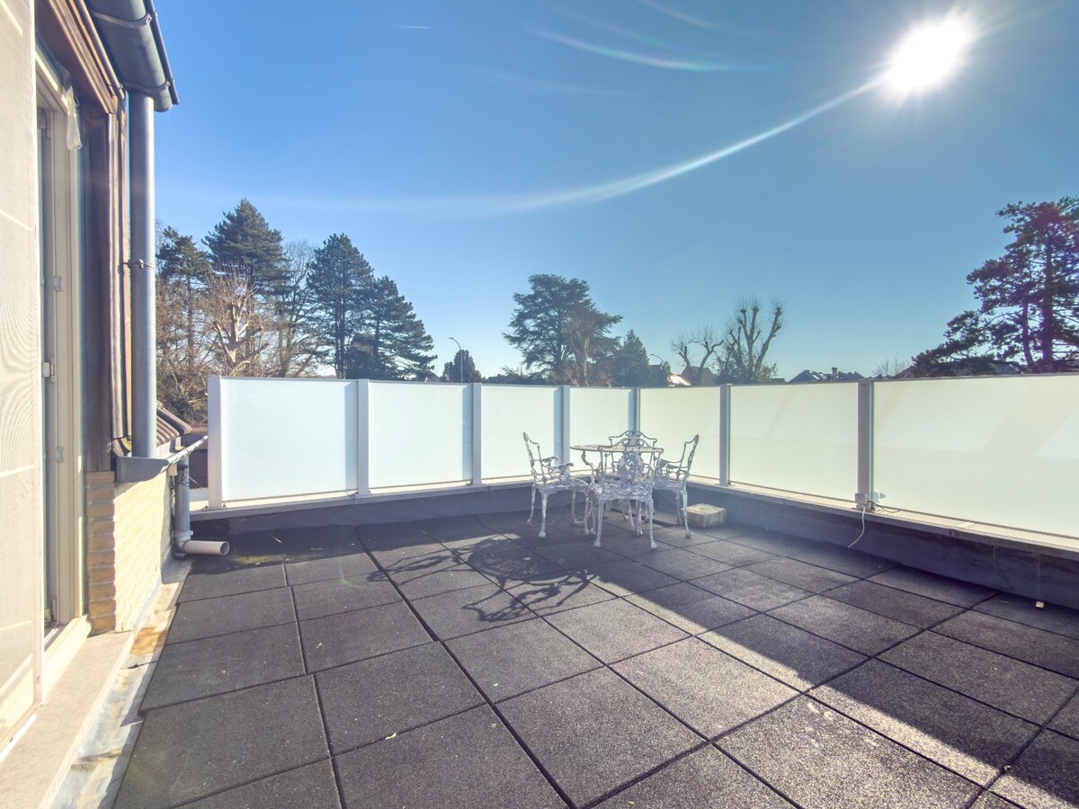 Ruime en instapklare HOB met zuidgerichte tuin te Bevegem 