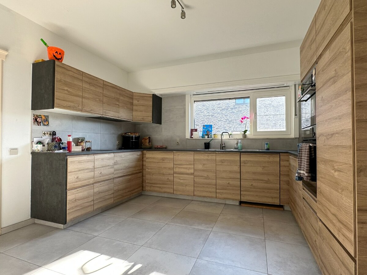 Gerenoveerde laagbouwwoning met 3 slaapkamers op toplocatie 