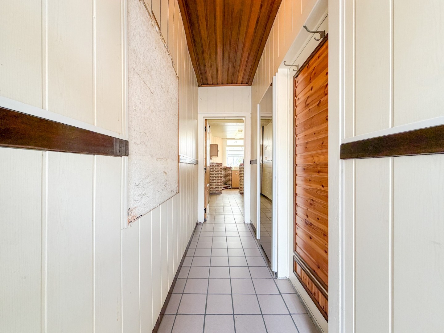 Ruime tussenwoning (211 m²) met zonnige koer, 3 slpk, Torhout 