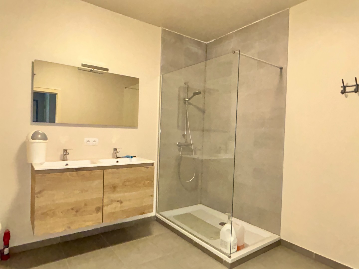 Gelijkvloers appartement van 106m² met garage en autostaanplaats 