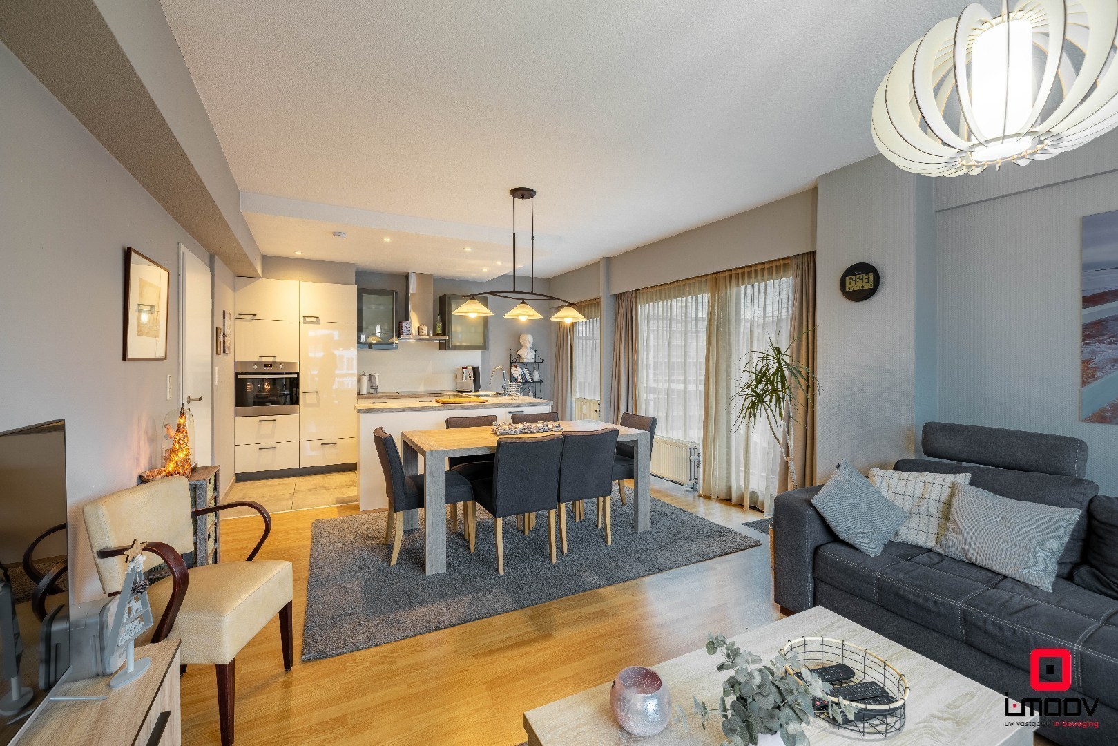 Ruim, lichtrijk hoekappartement met uniek havenzicht, topligging in hartje Oostende 