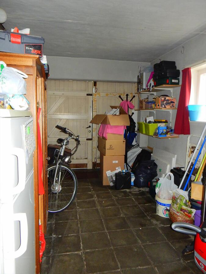 Woning met 4 slaapkamers en zonnige tuin 