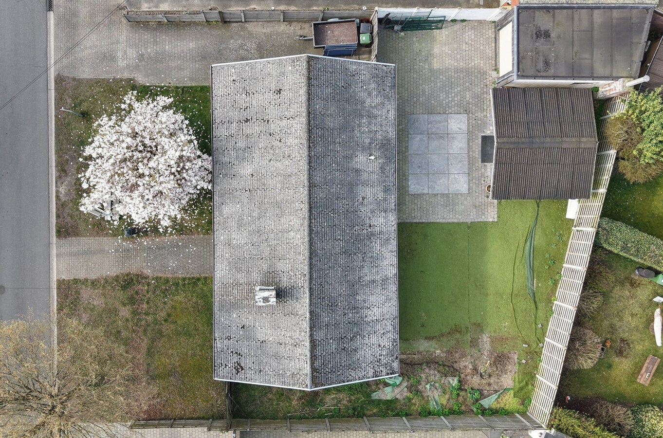 Op te frissen open bebouwing in het centrum van Sint-Antonius 