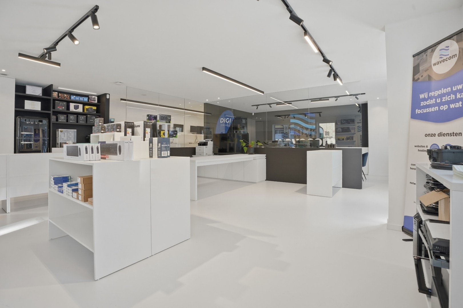 Instapklaar en hoogwaardig handelspand (122 m²) op topligging in Nieuwpoort Stad 