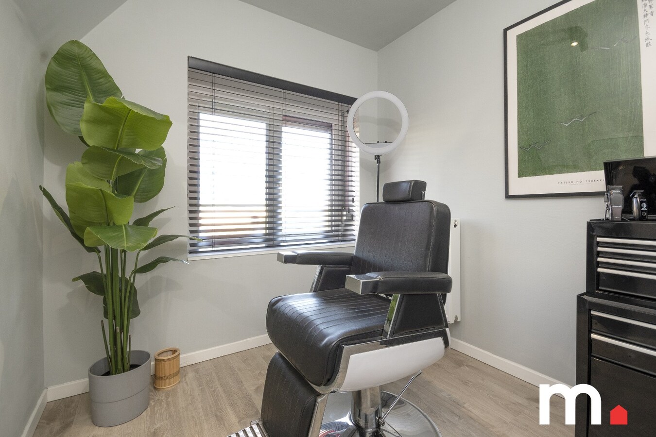 Top gerenoveerde halfopen woonst met ruime tuin te Waregem ! 