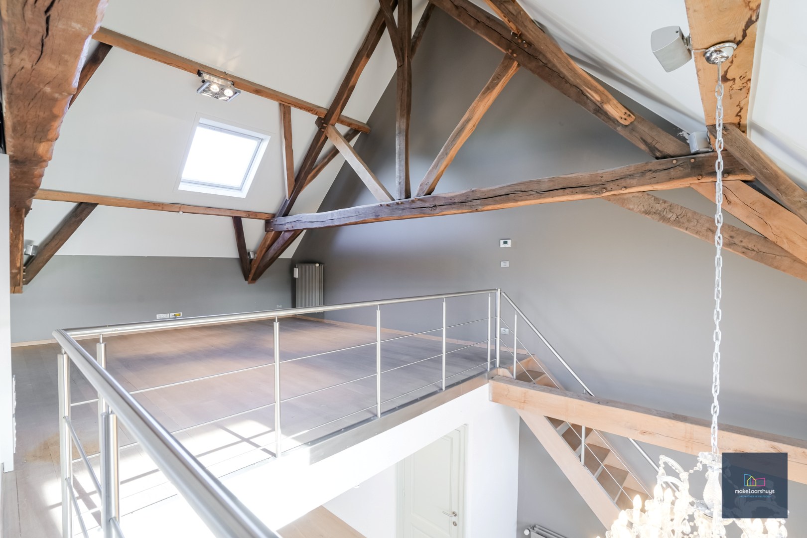 VERHUURD NSCHRIJVEN via de site ; Stijlvolle duplex in de hist. stadskern 