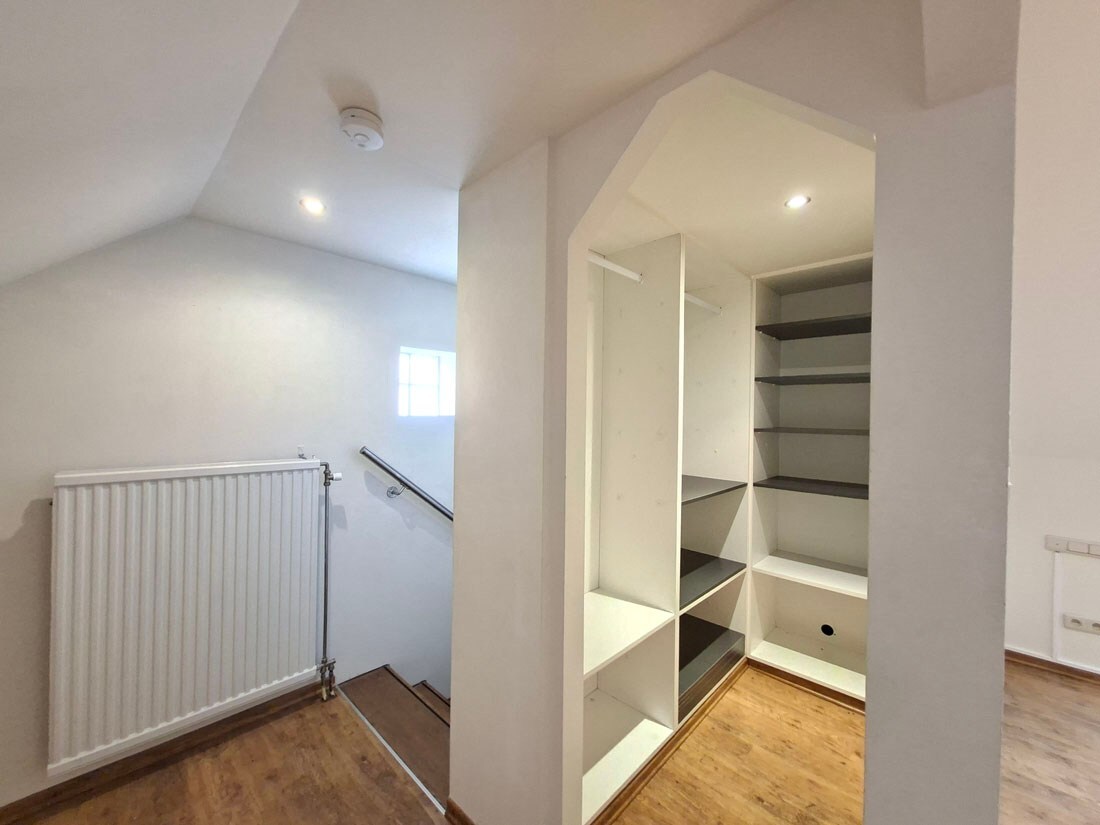 Ruim 3 slaapkamer duplex appartement te Lanaken 