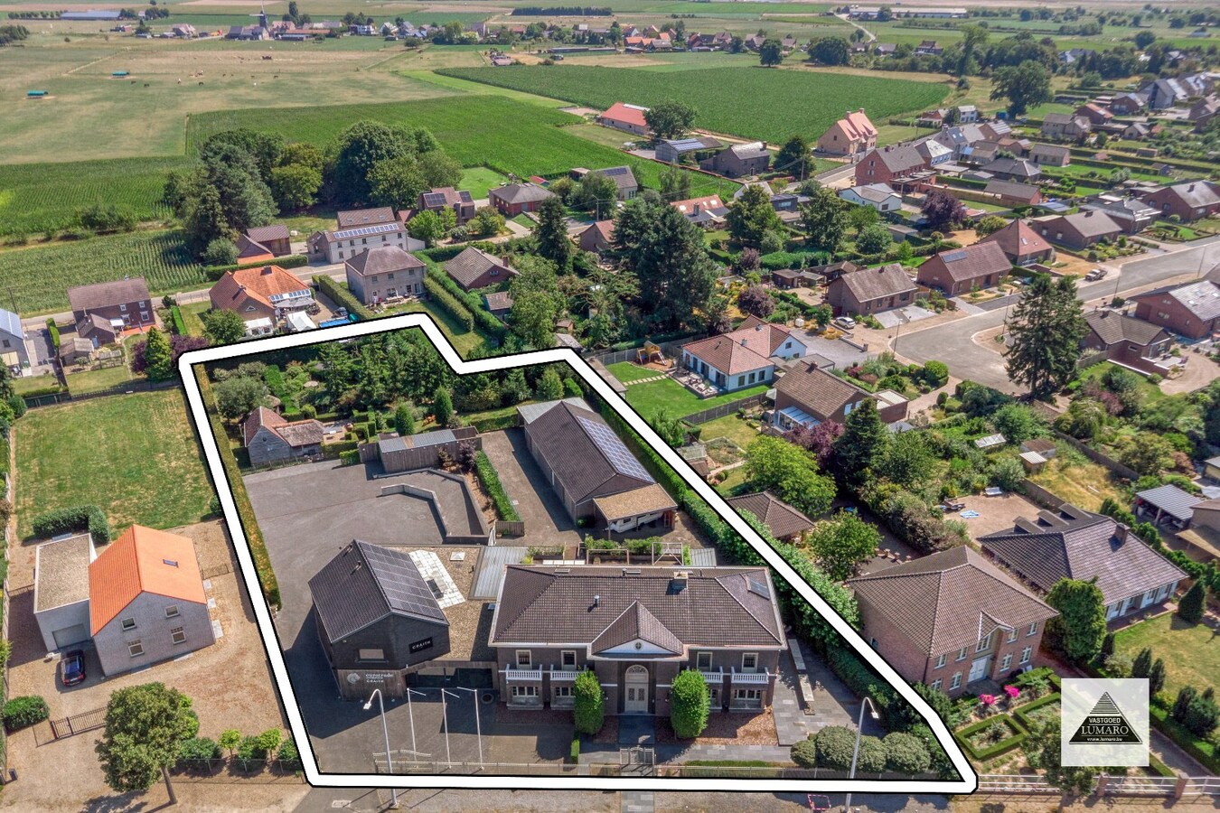 Handelscomplex / Praktijk / Showroom / Horeca / Wellnesskliniek / Villa/ ...op 4.367 m². 