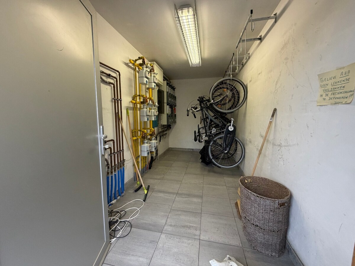 Gelijkvloers app. nabij het Carlos Dierickxplein te Asper. 