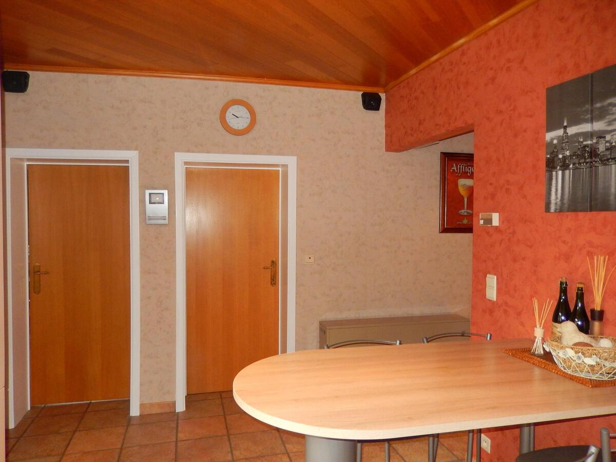 Woning met 4 slaapkamers en grote zonnige tuin 