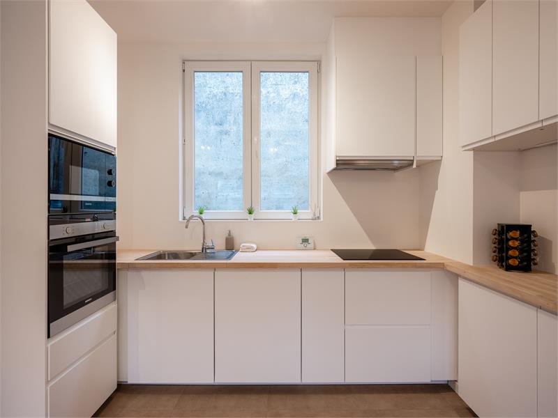 Volledig gerenoveerd appartement met 3 slaapkamers 