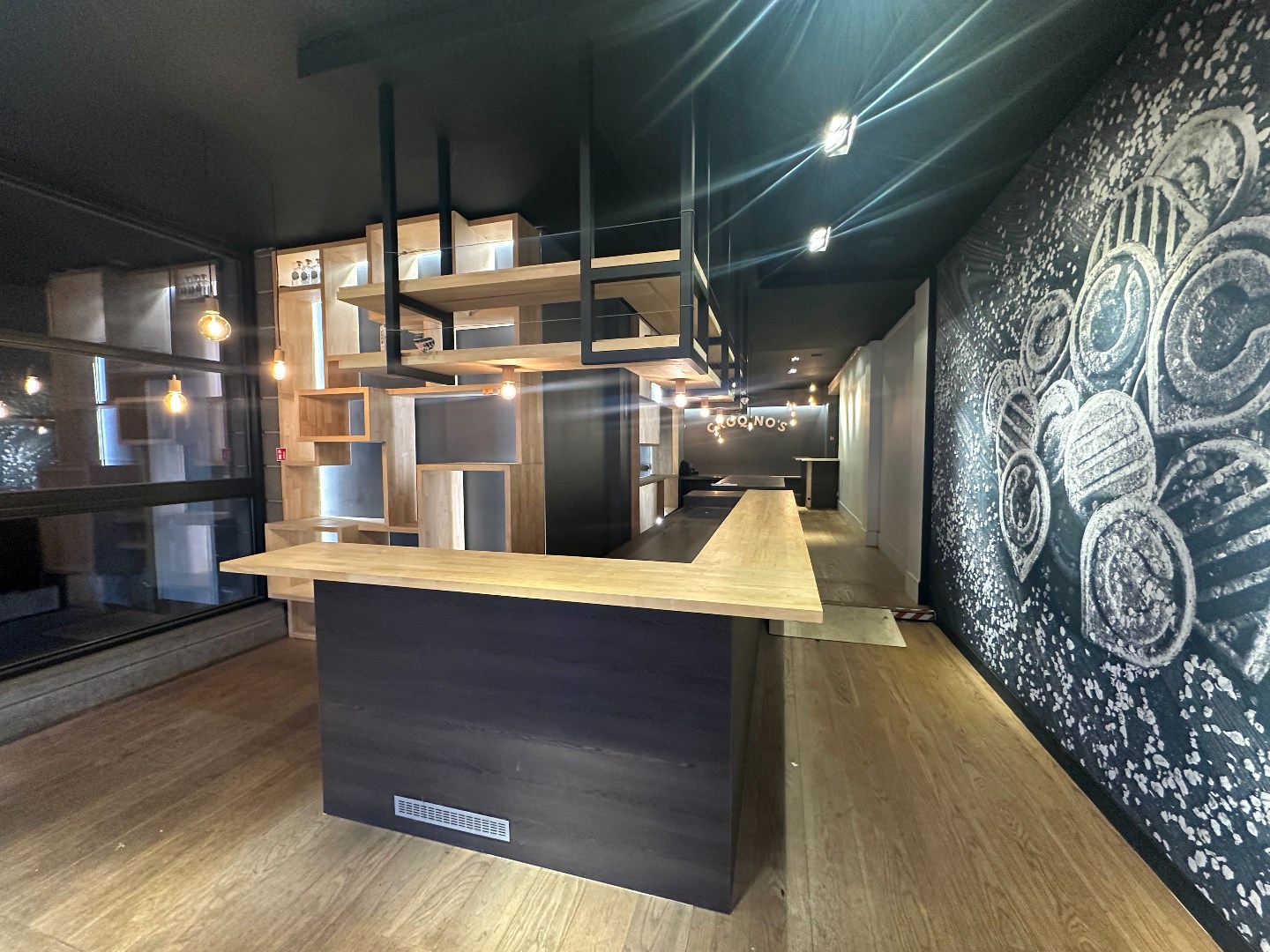 Handelspand aan de Ajuinlei! 