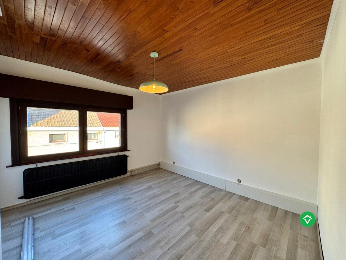 Woning met 2 slaapkamers en garage te Oostende 