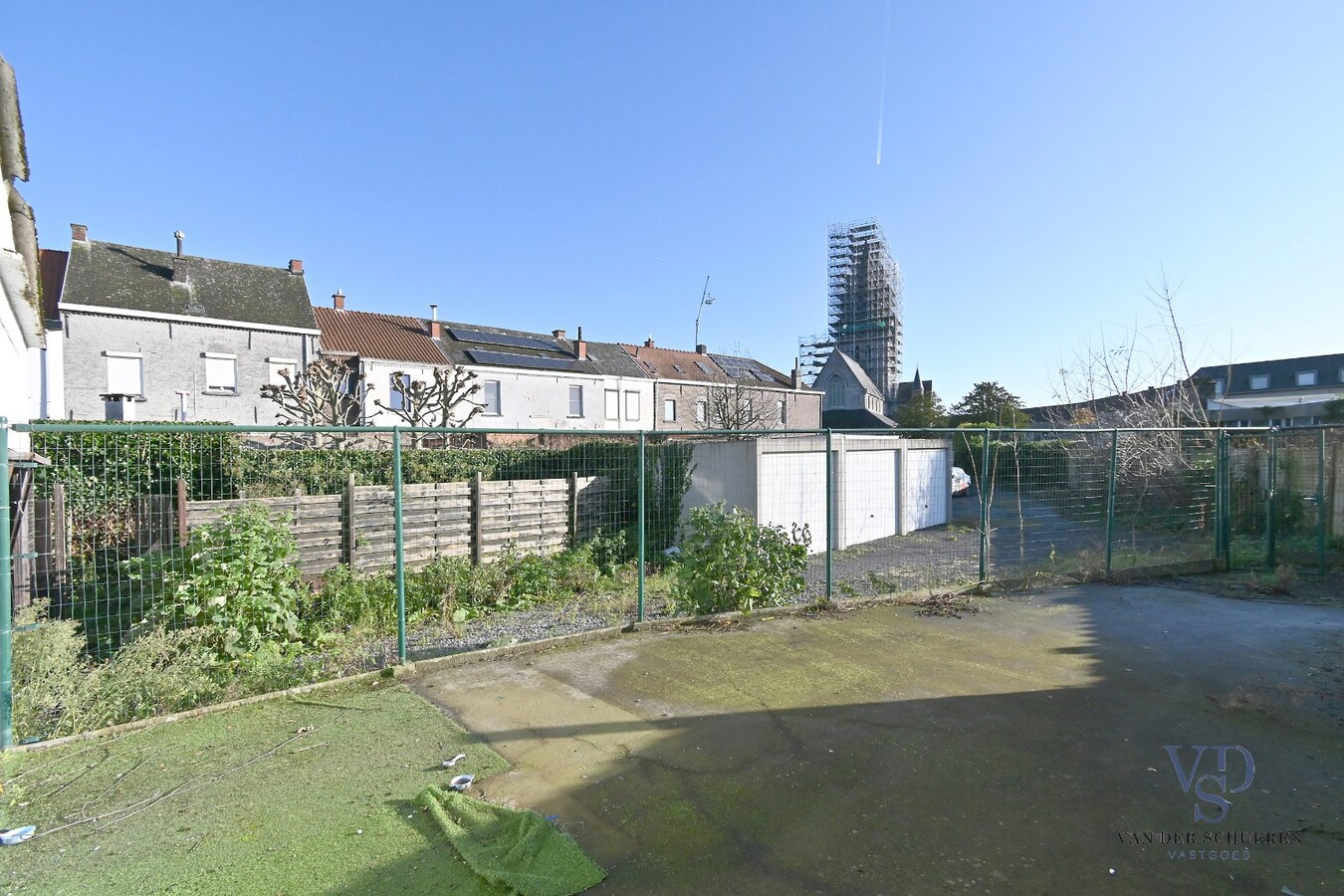 Uniek handelspand met woongedeelte in hartje Eine ! 